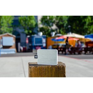 Seagate One Touch STJE500402 500 GB Portable Solid State Drive - 2.5" External - White - Notebook Device Supported - USB 3.0
