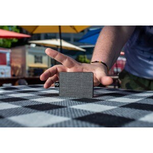 Seagate One Touch STJE1000400 1 TB Portable Solid State Drive - External - Black - Notebook Device Supported - USB 3.0 Typ