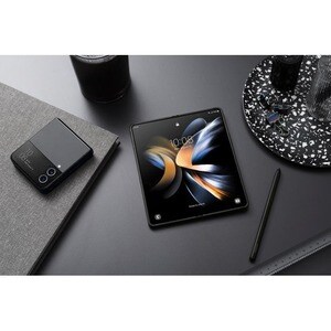 Samsung Galaxy Z Flip4 128 GB Smartphone - 6.7" Flexible Folding Screen Dynamic AMOLED Full HD Plus 2640 x 1080 - Octa-cor