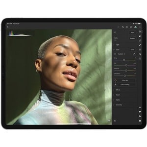 Apple iPad Pro (5th Generation) Tablet - 12.9" - M1 Octa-core (8 Core) - 8 GB RAM - 128 GB Storage - iPadOS 14 - Silver - 