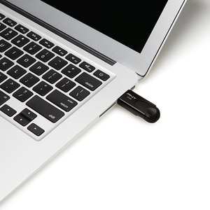 PNY 32GB Attaché 4 2.0 Flash Drive - 32 GB - USB 2.0 Type A - Black - 1 Year Warranty