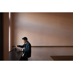 Microsoft Surface Go 2 Tablet - 26.7 cm (10.5") - 4 GB RAM - Platinum - Intel Core M 8th Gen - microSDXC Supported - 1920 