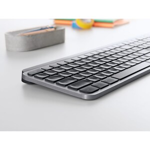 Logitech MX Keys Keyboard - Wireless Connectivity - USB Interface - English (US) - Bluetooth/RF - 10 m - 2.40 GHz - Deskto
