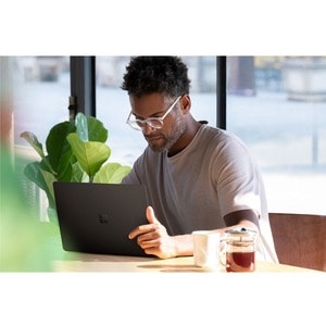 Microsoft- IMSourcing Surface Laptop 2 13.5" Touchscreen Notebook - 2256 x 1504 - Intel Core i7 8th Gen i7-8650U Quad-core