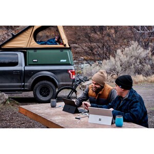 Microsoft Surface Pro 7+ Tablet - 31.2 cm (12.3") - Core i5 11th Gen i5-1135G7 Quad-core (4 Core) 2.40 GHz - 8 GB RAM - 25