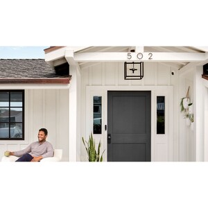 Arlo Ultra 2 Spotlight Wireless Security Cameras - Smart Hub, Camera - Apple HomeKit, Alexa, Google Assistant, SmartThings