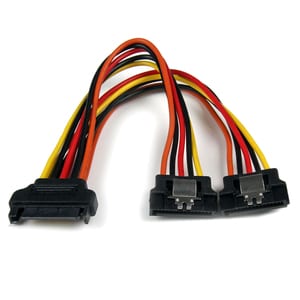 StarTech.com 15cm Latching SATA Power Y Splitter Cable Adapter - M/F - 6 inch Serial ATA Power Cable Splitter - SATA Power